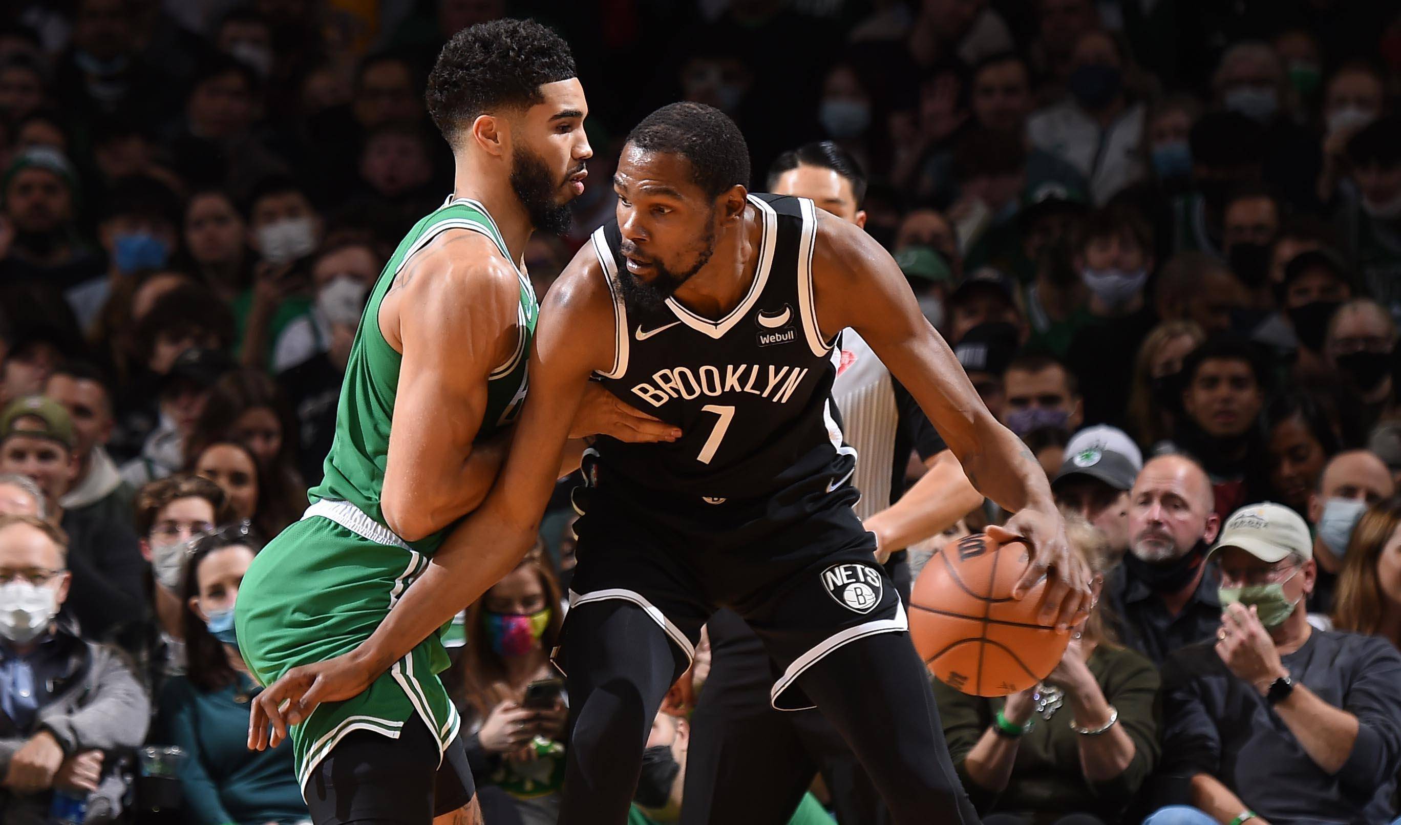 Ming巅峰对决，塔图姆与40激战热火分钟，战术调整胜负难料！的简单介绍