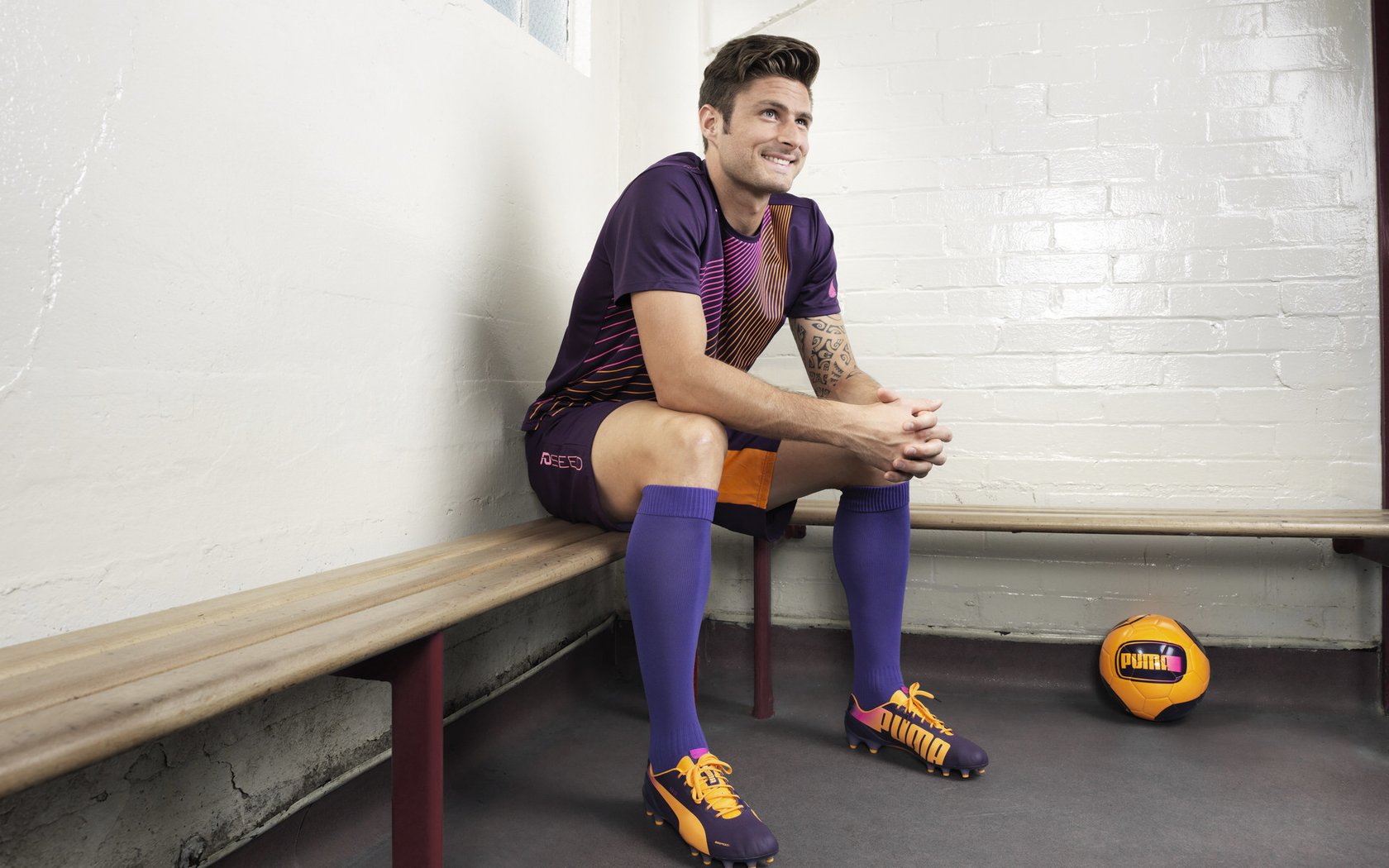 阿扎伦卡意外战胜公牛，重要助攻引爆全场！赢得满堂喝彩