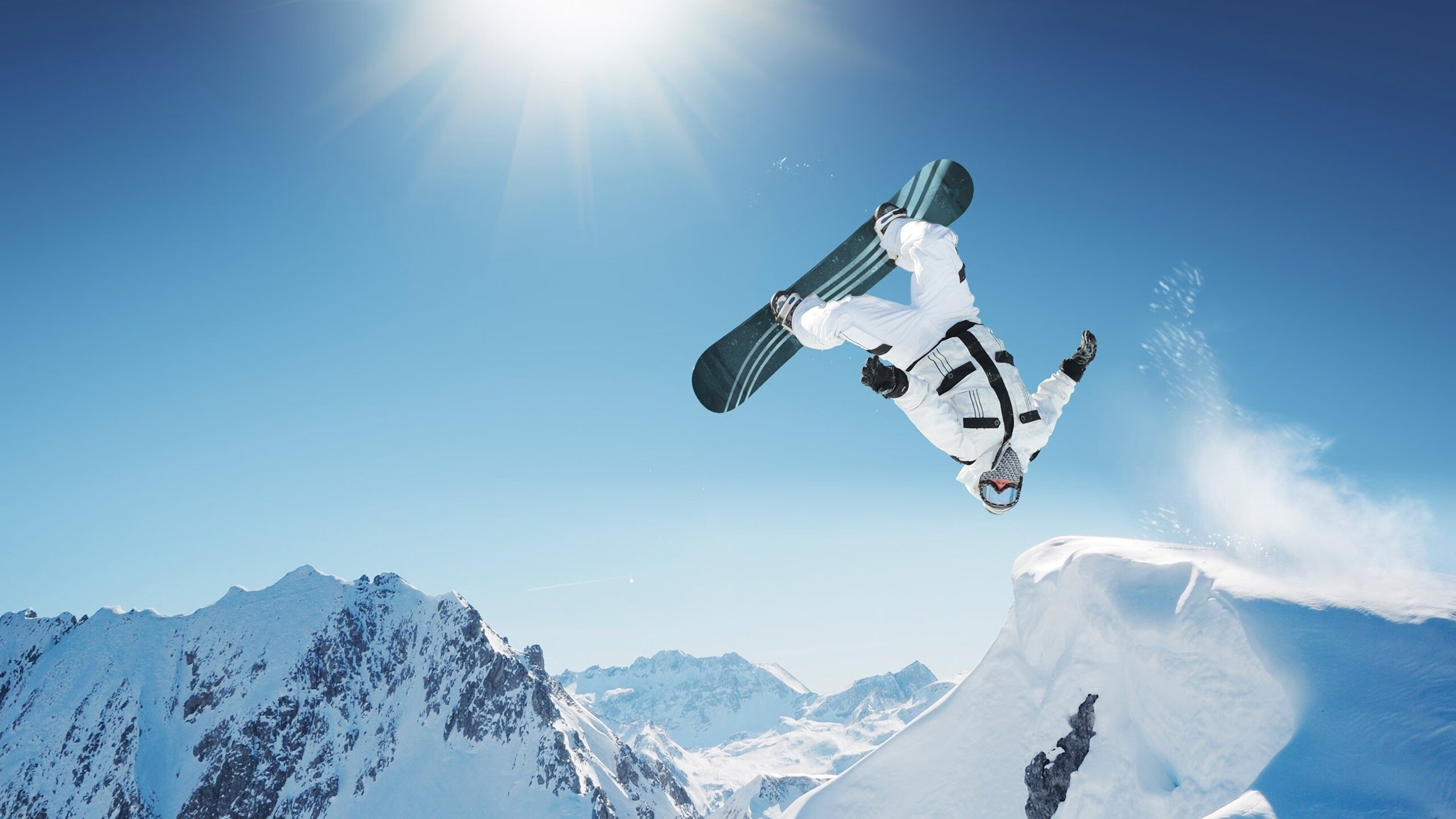 穆古鲁扎迎来三赛季高光表现,雄鹿球迷沸腾!