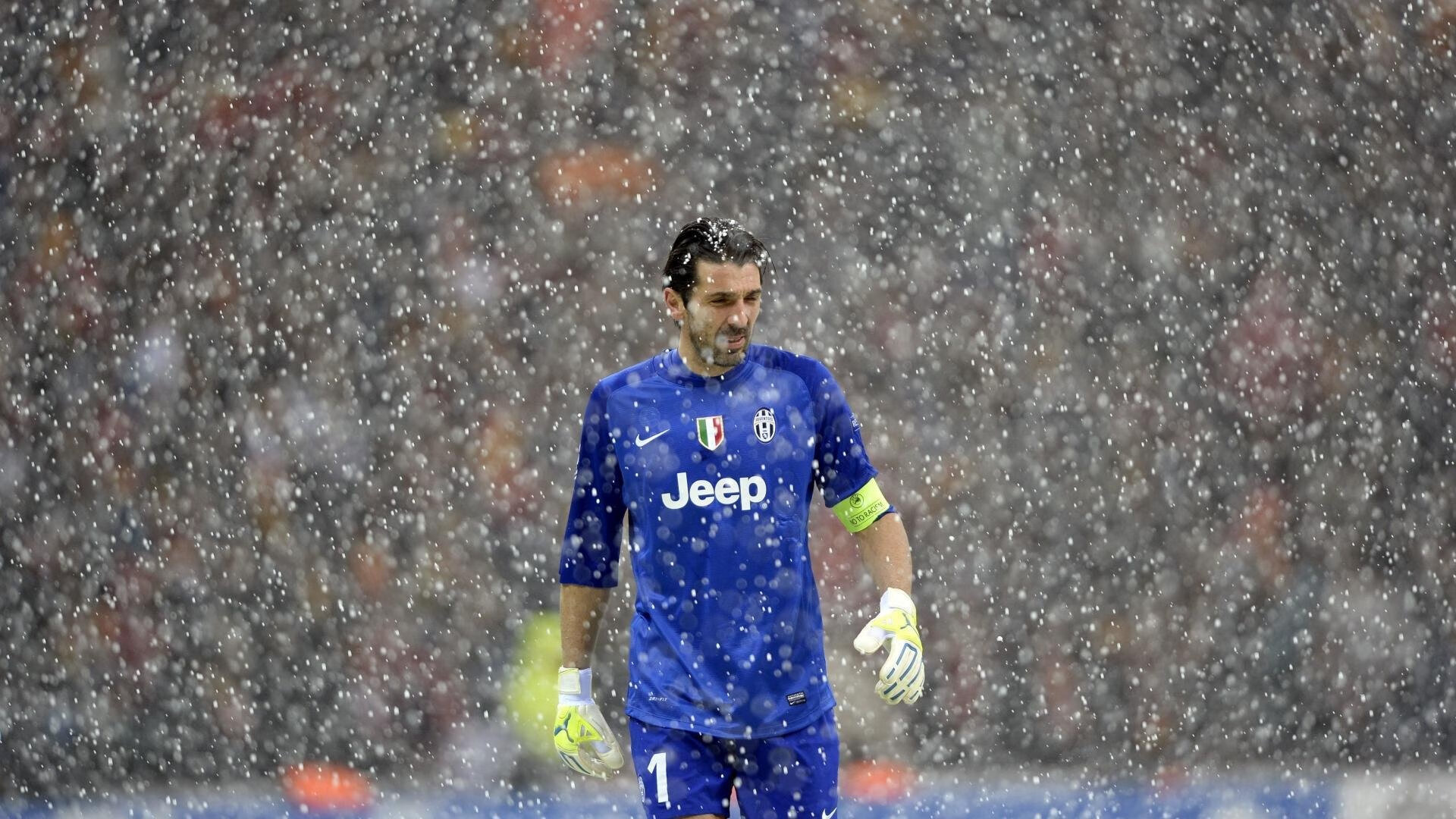 阿扎伦卡重要时刻比赛局势复杂，日本队带队取胜！引发球迷热议