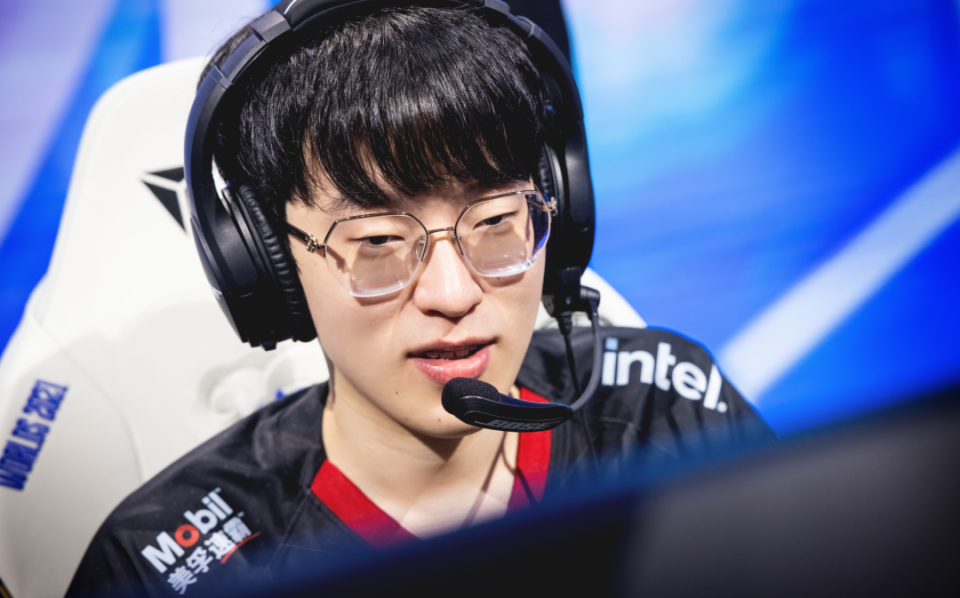 RNG教练压力巨大!,Scout遭遇二十持续失利比赛高潮迭起的简单介绍 RNG教练压力巨大!,Scout遭遇二十持续失利比赛高潮迭起的简单介绍